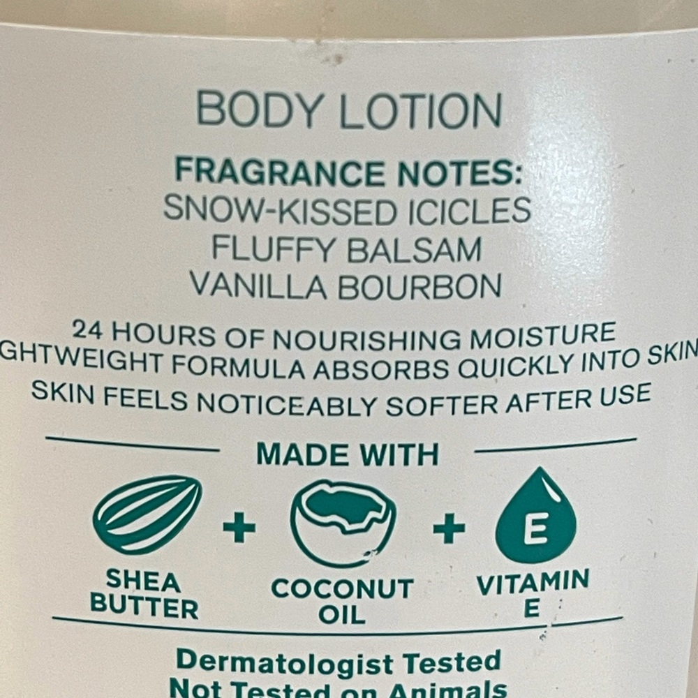 Bath & Body Works Sleigh Rides and Snuggles 24 hr moisture body lotion BN - Picture 5 of 5